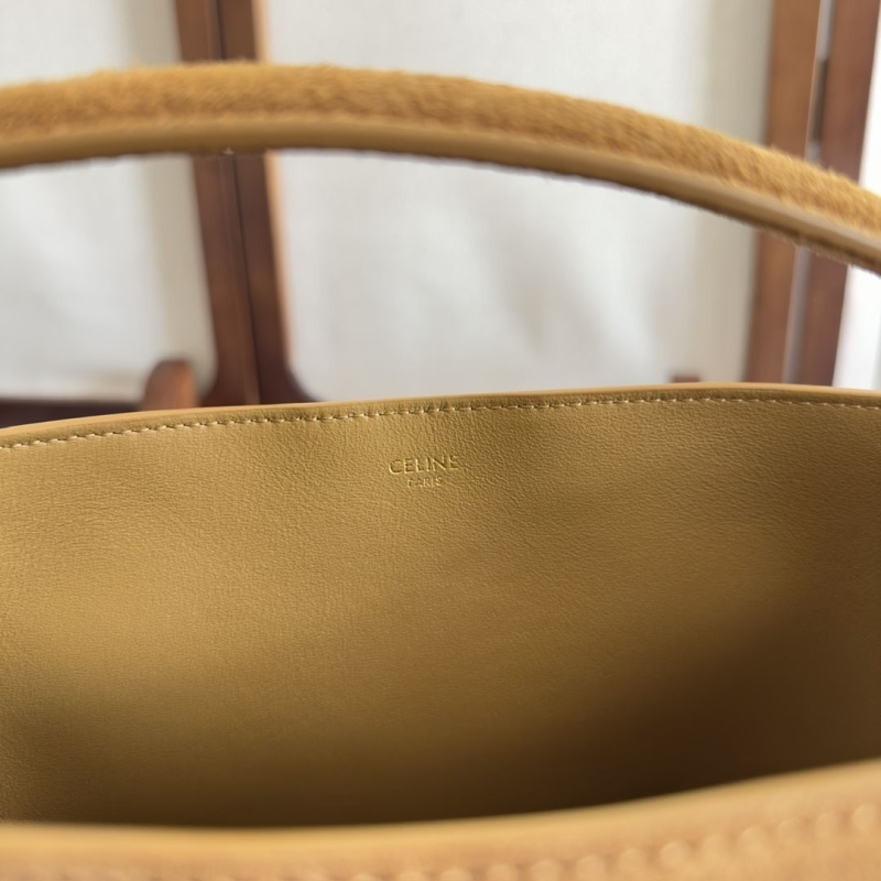 Ce1i*e bucket bags
